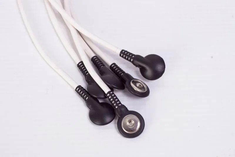 Fabricação de conectores elétricos